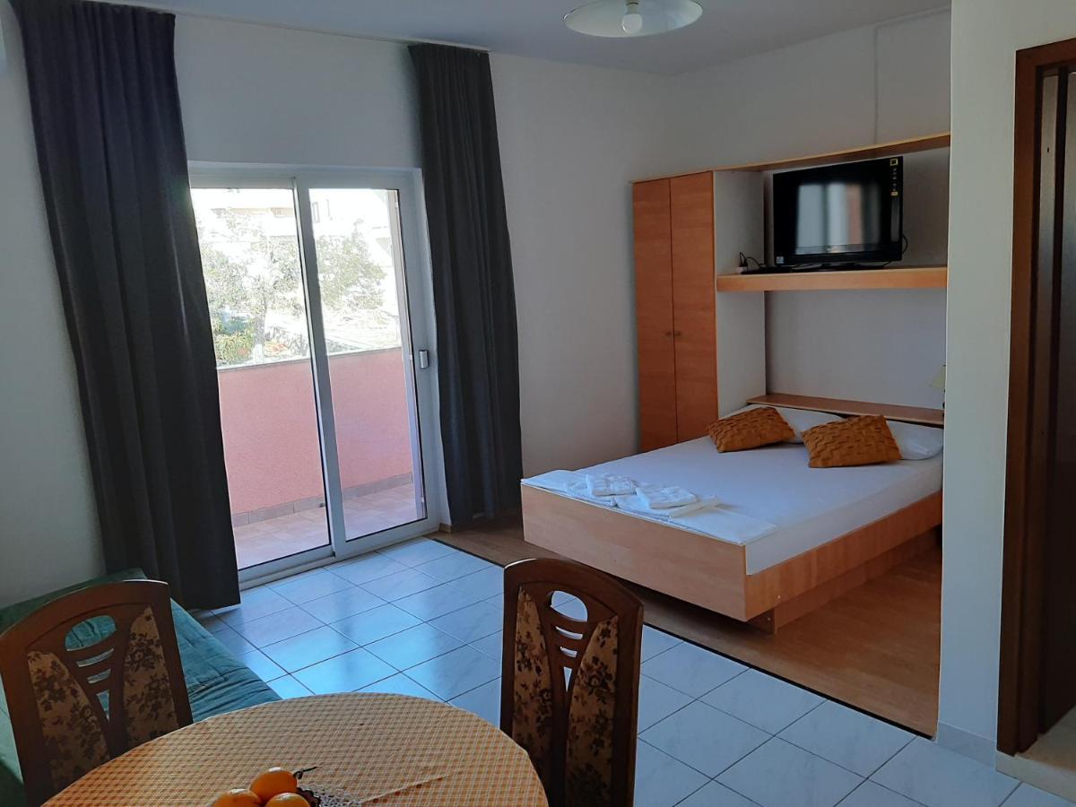 Apartments Ljulj Trogir Kültér fotó